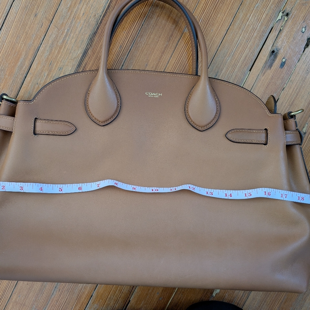 Coach Empire 40 Tan never used! - Picture 7 of 8